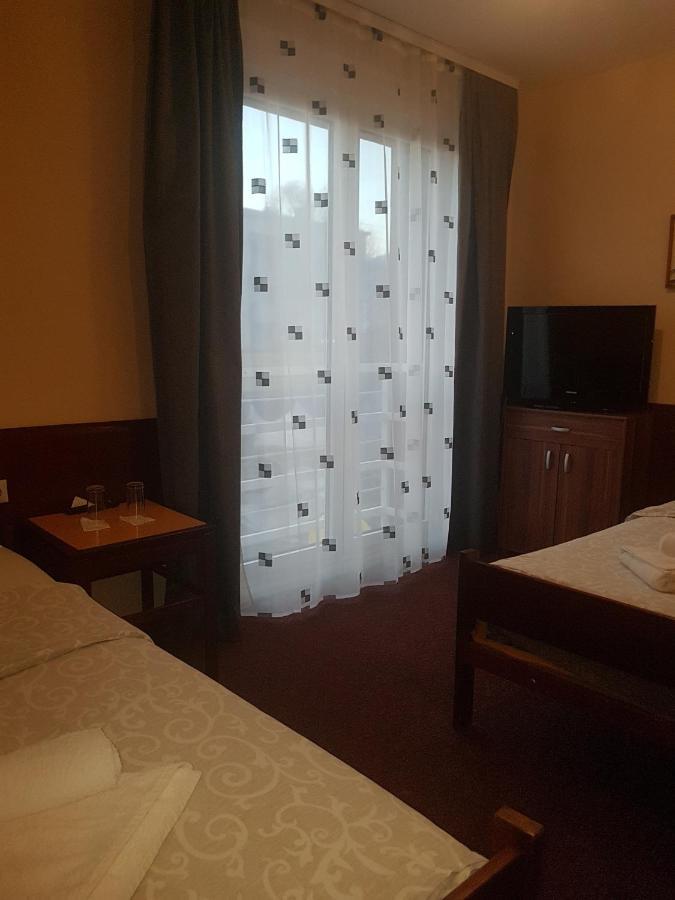 Hotel Sax Balkan Dimitrovgrad Exteriör bild