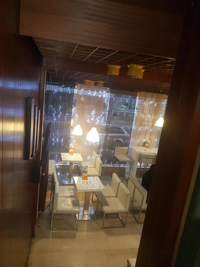 Hotel Sax Balkan Dimitrovgrad Exteriör bild