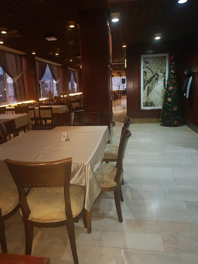 Hotel Sax Balkan Dimitrovgrad Exteriör bild